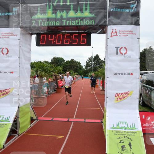 15.06.2025 - 7 Türme Triathlon Michael Strokosch http://msf.ph/oto/7974329 15.06.2025 14:06:55 Ziel 832, 928 meine-sportfotos.de