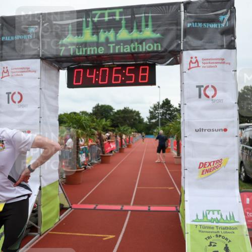 15.06.2025 - 7 Türme Triathlon Michael Strokosch http://msf.ph/oto/7974364 15.06.2025 14:06:58 Ziel 832, 928 meine-sportfotos.de