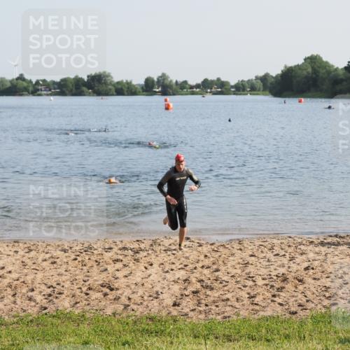 21.06.2025 - 27. Vierlanden-Triathlon MichiJ http://msf.ph/oto/7974379 15.06.2026 08:39:42 Schwimmen 59, 168 meine-sportfotos.de