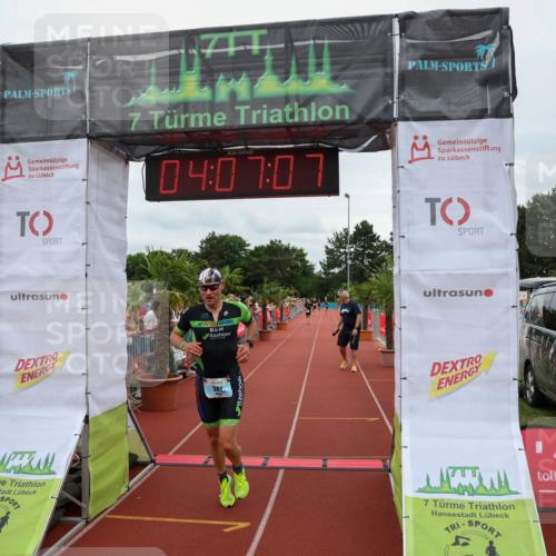 15.06.2025 - 7 Türme Triathlon Michael Strokosch http://msf.ph/oto/7974389 15.06.2025 14:07:07 Ziel 501 meine-sportfotos.de