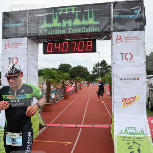 15.06.2025 - 7 Türme Triathlon Michael Strokosch http://msf.ph/oto/7974403 15.06.2025 14:07:08 Ziel 501 meine-sportfotos.de