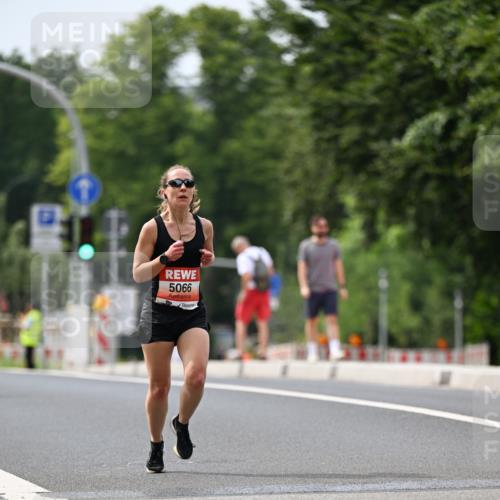 15.06.2025 - REWE Women's Run Dr. Thomas Lammeyer http://msf.ph/oto/7974438 15.06.2025 10:39:54 Laufen 5066 meine-sportfotos.de
