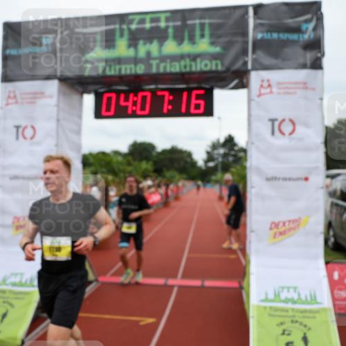 15.06.2025 - 7 Türme Triathlon Michael Strokosch http://msf.ph/oto/7974440 15.06.2025 14:07:16 Ziel 1057, 1110, 1186 meine-sportfotos.de