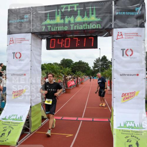 15.06.2025 - 7 Türme Triathlon Michael Strokosch http://msf.ph/oto/7974444 15.06.2025 14:07:16 Ziel 1057, 1110, 1186 meine-sportfotos.de