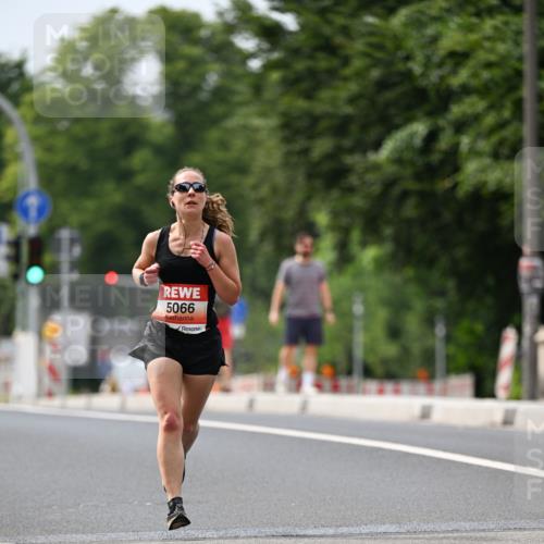 15.06.2025 - REWE Women's Run Dr. Thomas Lammeyer http://msf.ph/oto/7974452 15.06.2025 10:39:54 Laufen 5066 meine-sportfotos.de