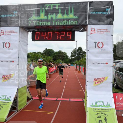 15.06.2025 - 7 Türme Triathlon Michael Strokosch http://msf.ph/oto/7974486 15.06.2025 14:07:29 Ziel 667, 884, 1063 meine-sportfotos.de