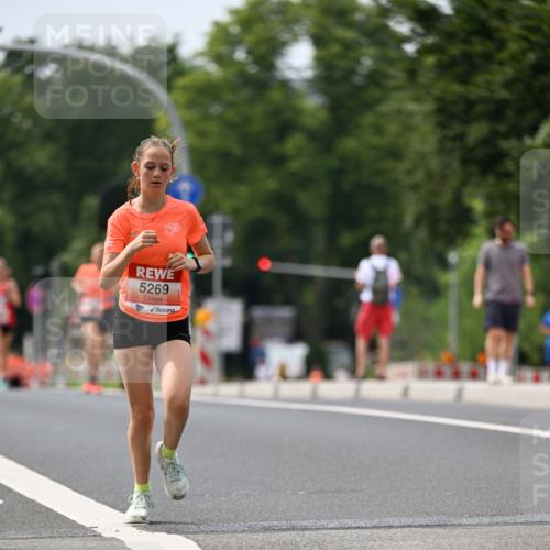 15.06.2025 - REWE Women's Run Dr. Thomas Lammeyer http://msf.ph/oto/7974527 15.06.2025 10:39:58 Laufen 5269 meine-sportfotos.de