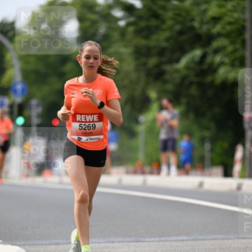 15.06.2025 - REWE Women's Run Dr. Thomas Lammeyer http://msf.ph/oto/7974563 15.06.2025 10:39:59 Laufen 5269 meine-sportfotos.de
