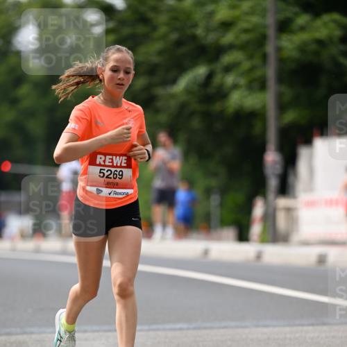 15.06.2025 - REWE Women's Run Dr. Thomas Lammeyer http://msf.ph/oto/7974576 15.06.2025 10:39:59 Laufen 5269 meine-sportfotos.de