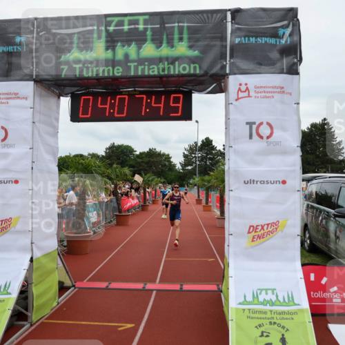 15.06.2025 - 7 Türme Triathlon Michael Strokosch http://msf.ph/oto/7974604 15.06.2025 14:07:49 Ziel 624, 853 meine-sportfotos.de