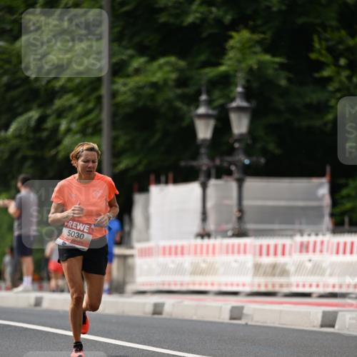 15.06.2025 - REWE Women's Run Dr. Thomas Lammeyer http://msf.ph/oto/7974611 15.06.2025 10:40:05 Laufen 5030 meine-sportfotos.de
