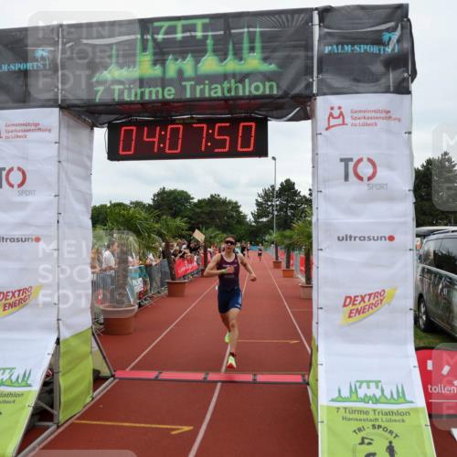 15.06.2025 - 7 Türme Triathlon Michael Strokosch http://msf.ph/oto/7974614 15.06.2025 14:07:49 Ziel 624, 853 meine-sportfotos.de