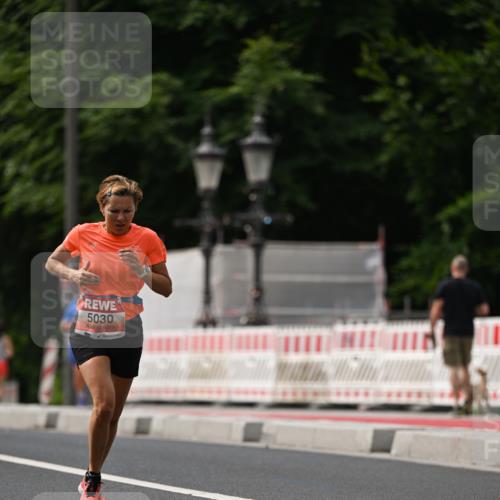 15.06.2025 - REWE Women's Run Dr. Thomas Lammeyer http://msf.ph/oto/7974624 15.06.2025 10:40:06 Laufen 5030 meine-sportfotos.de