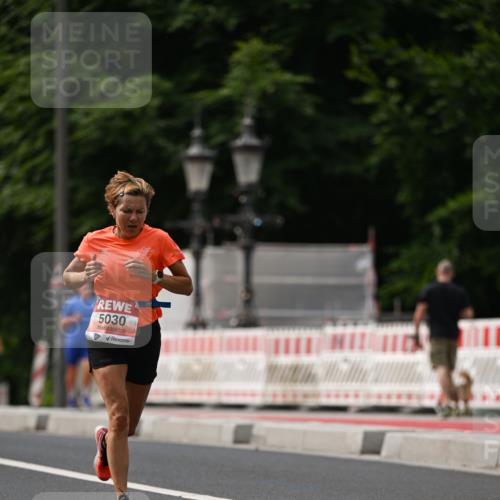 15.06.2025 - REWE Women's Run Dr. Thomas Lammeyer http://msf.ph/oto/7974626 15.06.2025 10:40:06 Laufen 5030 meine-sportfotos.de