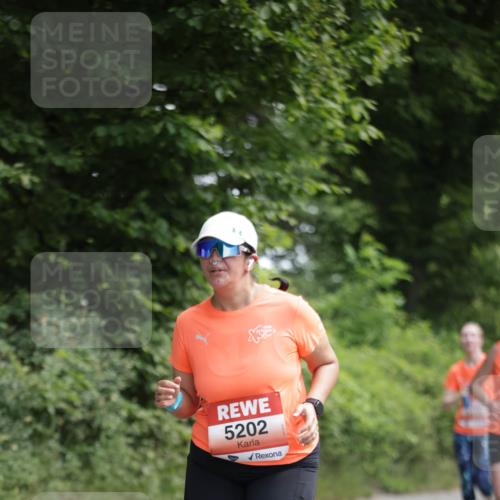 15.06.2025 - REWE Women's Run Jannik Wohlers http://msf.ph/oto/7974642 15.06.2025 10:09:28 Laufen 5202 meine-sportfotos.de