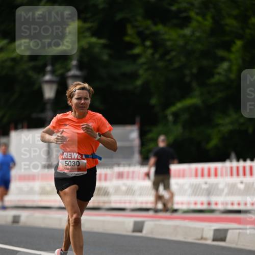 15.06.2025 - REWE Women's Run Dr. Thomas Lammeyer http://msf.ph/oto/7974644 15.06.2025 10:40:06 Laufen 5030 meine-sportfotos.de
