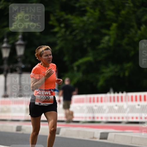 15.06.2025 - REWE Women's Run Dr. Thomas Lammeyer http://msf.ph/oto/7974657 15.06.2025 10:40:07 Laufen 5030 meine-sportfotos.de