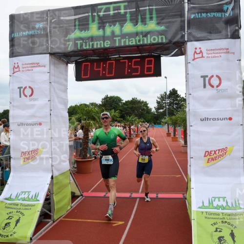 15.06.2025 - 7 Türme Triathlon Michael Strokosch http://msf.ph/oto/7974670 15.06.2025 14:07:57 Ziel 490, 565, 624, 853, 933 meine-sportfotos.de