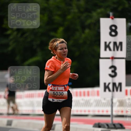 15.06.2025 - REWE Women's Run Dr. Thomas Lammeyer http://msf.ph/oto/7974684 15.06.2025 10:40:07 Laufen 5030, 00, 8, 3 meine-sportfotos.de