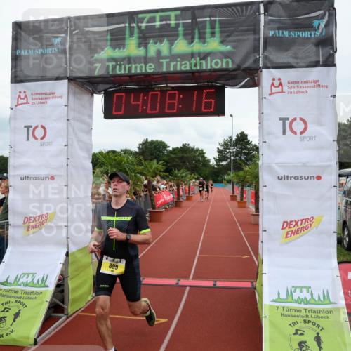15.06.2025 - 7 Türme Triathlon Michael Strokosch http://msf.ph/oto/7974774 15.06.2025 14:08:16 Ziel 899 meine-sportfotos.de