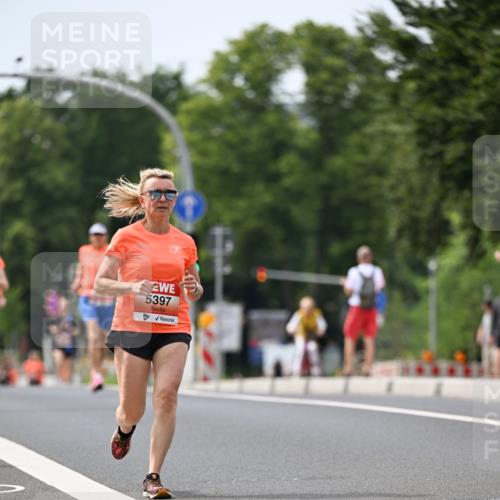 15.06.2025 - REWE Women's Run Dr. Thomas Lammeyer http://msf.ph/oto/7974799 15.06.2025 10:40:15 Laufen 5397 meine-sportfotos.de