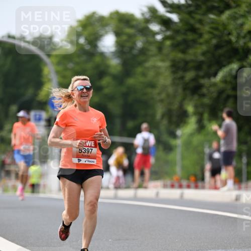 15.06.2025 - REWE Women's Run Dr. Thomas Lammeyer http://msf.ph/oto/7974824 15.06.2025 10:40:15 Laufen 5397 meine-sportfotos.de