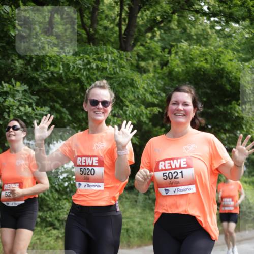15.06.2025 - REWE Women's Run Jannik Wohlers http://msf.ph/oto/7974827 15.06.2025 10:09:39 Laufen 5020, 5021, 52 meine-sportfotos.de
