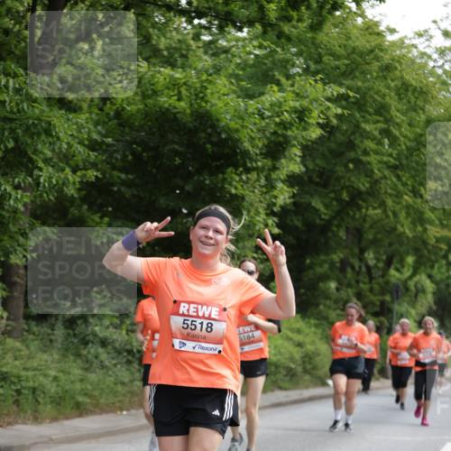 15.06.2025 - REWE Women's Run Jannik Wohlers http://msf.ph/oto/7974841 15.06.2025 10:09:40 Laufen 5518, 5184 meine-sportfotos.de