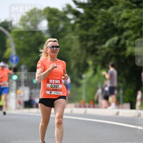 15.06.2025 - REWE Women's Run Dr. Thomas Lammeyer http://msf.ph/oto/7974842 15.06.2025 10:40:16 Laufen 5397 meine-sportfotos.de