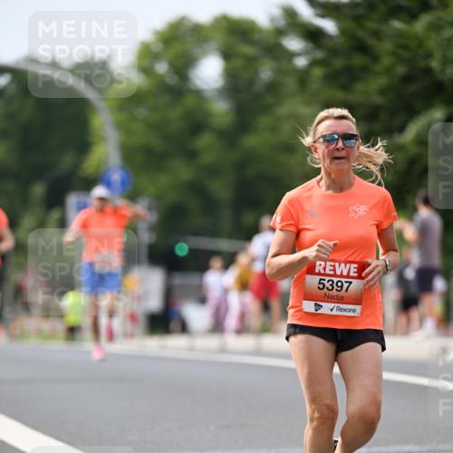 15.06.2025 - REWE Women's Run Dr. Thomas Lammeyer http://msf.ph/oto/7974858 15.06.2025 10:40:16 Laufen 5397 meine-sportfotos.de