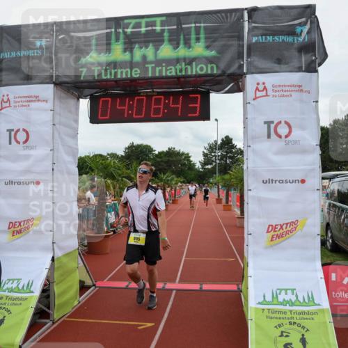 15.06.2025 - 7 Türme Triathlon Michael Strokosch http://msf.ph/oto/7974959 15.06.2025 14:08:43 Ziel 325, 375, 627, 889, 895 meine-sportfotos.de