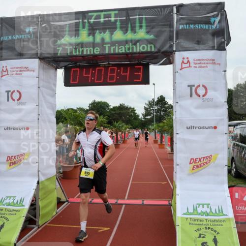 15.06.2025 - 7 Türme Triathlon Michael Strokosch http://msf.ph/oto/7974963 15.06.2025 14:08:43 Ziel 325, 375, 627, 889, 895 meine-sportfotos.de