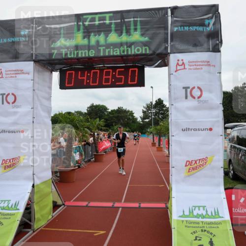 15.06.2025 - 7 Türme Triathlon Michael Strokosch http://msf.ph/oto/7975017 15.06.2025 14:08:50 Ziel 583, 627, 889, 895 meine-sportfotos.de