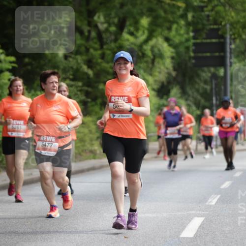 15.06.2025 - REWE Women's Run Jannik Wohlers http://msf.ph/oto/7975027 15.06.2025 10:09:53 Laufen 5261, 5477, 5 meine-sportfotos.de