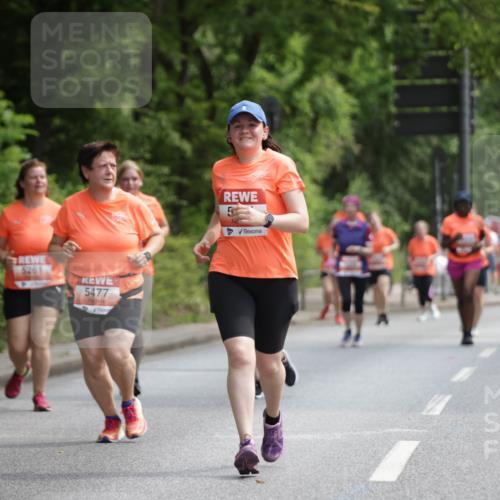 15.06.2025 - REWE Women's Run Jannik Wohlers http://msf.ph/oto/7975030 15.06.2025 10:09:53 Laufen 5261, 5477 meine-sportfotos.de