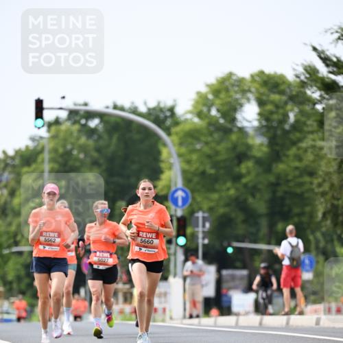 15.06.2025 - REWE Women's Run Dr. Thomas Lammeyer http://msf.ph/oto/7975032 15.06.2025 10:40:27 Laufen 5562, 5027, 5660 meine-sportfotos.de