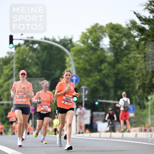 15.06.2025 - REWE Women's Run Dr. Thomas Lammeyer http://msf.ph/oto/7975037 15.06.2025 10:40:27 Laufen 5562, 5027, 5660 meine-sportfotos.de