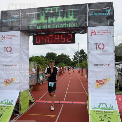 15.06.2025 - 7 Türme Triathlon Michael Strokosch http://msf.ph/oto/7975041 15.06.2025 14:08:51 Ziel 583, 627, 889 meine-sportfotos.de
