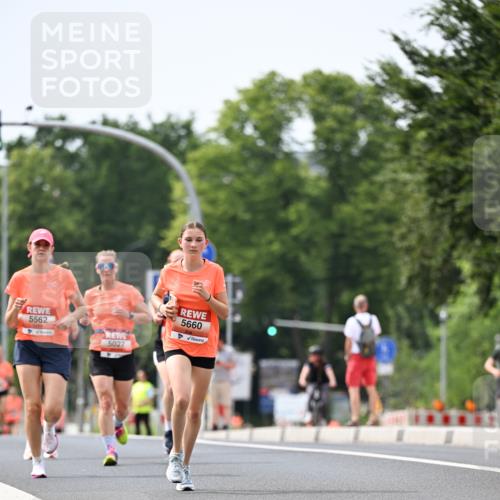 15.06.2025 - REWE Women's Run Dr. Thomas Lammeyer http://msf.ph/oto/7975049 15.06.2025 10:40:27 Laufen 5660, 5027 meine-sportfotos.de