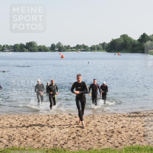21.06.2025 - 27. Vierlanden-Triathlon MichiJ http://msf.ph/oto/7975052 15.06.2026 08:41:03 Schwimmen 99, 109, 114, 129, 147 meine-sportfotos.de