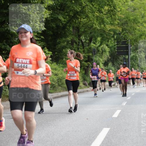 15.06.2025 - REWE Women's Run Jannik Wohlers http://msf.ph/oto/7975102 15.06.2025 10:09:56 Laufen 5477, 5444, 116, 5639 meine-sportfotos.de