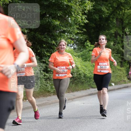 15.06.2025 - REWE Women's Run Jannik Wohlers http://msf.ph/oto/7975140 15.06.2025 10:09:57 Laufen 5444, 261, 16, 5639, 460 meine-sportfotos.de
