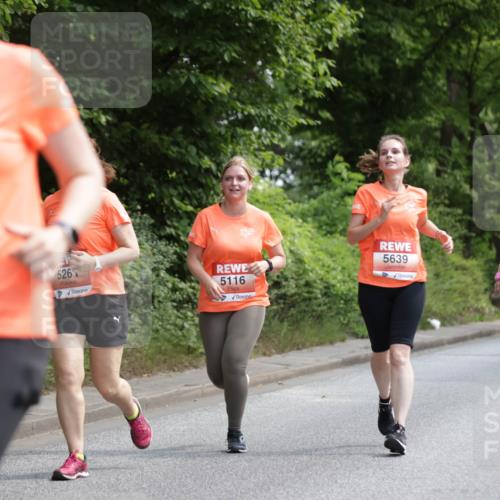 15.06.2025 - REWE Women's Run Jannik Wohlers http://msf.ph/oto/7975142 15.06.2025 10:09:57 Laufen 5444, 526, 5116, 5639, 460 meine-sportfotos.de