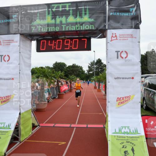 15.06.2025 - 7 Türme Triathlon Michael Strokosch http://msf.ph/oto/7975158 15.06.2025 14:09:07 Ziel 655, 717, 860, 953, 956 meine-sportfotos.de