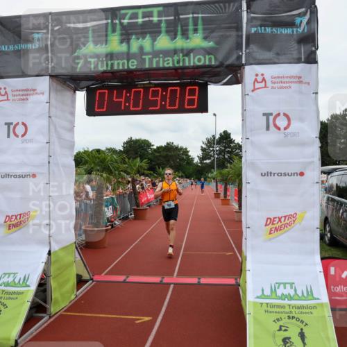 15.06.2025 - 7 Türme Triathlon Michael Strokosch http://msf.ph/oto/7975169 15.06.2025 14:09:07 Ziel 655, 717, 860, 953, 956 meine-sportfotos.de