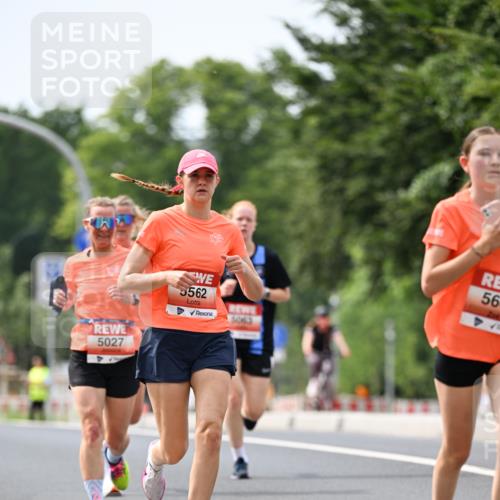 15.06.2025 - REWE Women's Run Dr. Thomas Lammeyer http://msf.ph/oto/7975171 15.06.2025 10:40:30 Laufen 5027, 5562, 5 meine-sportfotos.de