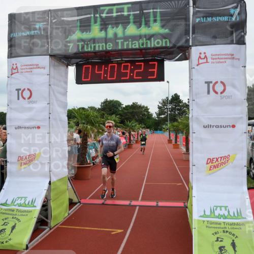 15.06.2025 - 7 Türme Triathlon Michael Strokosch http://msf.ph/oto/7975252 15.06.2025 14:09:23 Ziel 782, 797, 910 meine-sportfotos.de