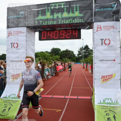 15.06.2025 - 7 Türme Triathlon Michael Strokosch http://msf.ph/oto/7975275 15.06.2025 14:09:24 Ziel 797, 910 meine-sportfotos.de