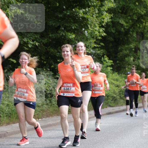 15.06.2025 - REWE Women's Run Jannik Wohlers http://msf.ph/oto/7975308 15.06.2025 10:10:07 Laufen 5646, 5388, 5387, 557, 5602 meine-sportfotos.de