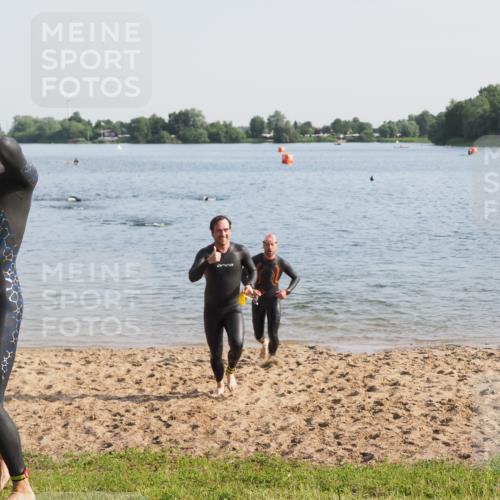 21.06.2025 - 27. Vierlanden-Triathlon MichiJ http://msf.ph/oto/7975325 15.06.2026 08:41:15 Schwimmen 22, 109, 111, 129, 138, 147, 176 meine-sportfotos.de